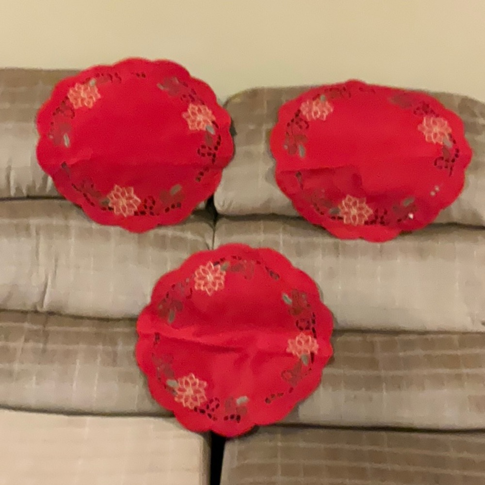 3 red poinsettia Christmas doillies